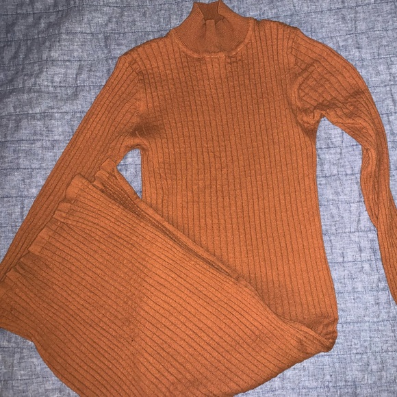 ❤️Final Price. Forever21 Rust Mockneck Split Sweater Dress - Picture 3 of 9
